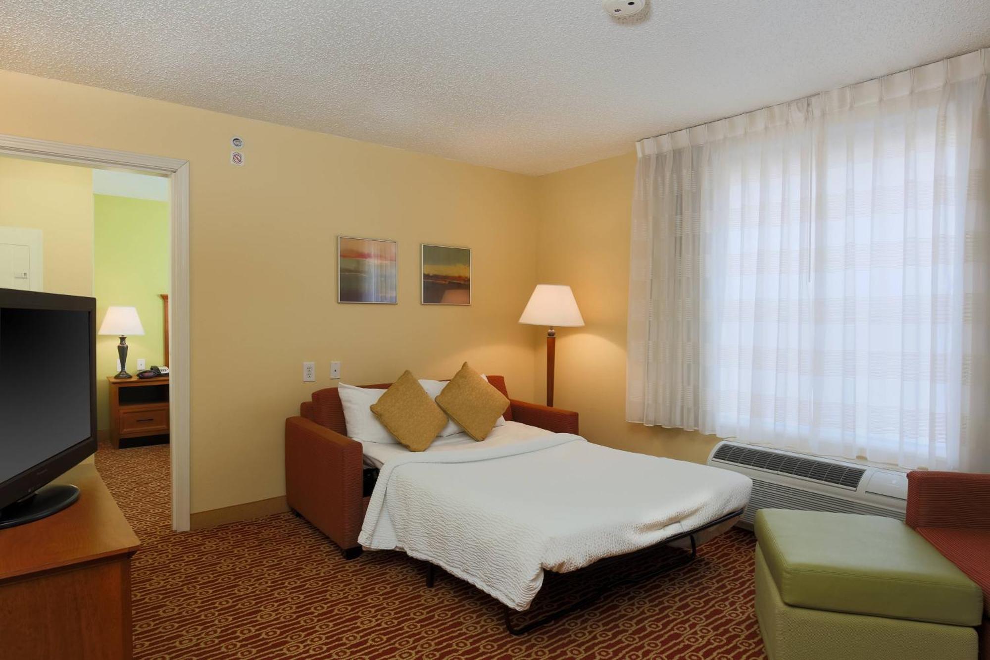 Towneplace Suites Lubbock Bagian luar foto